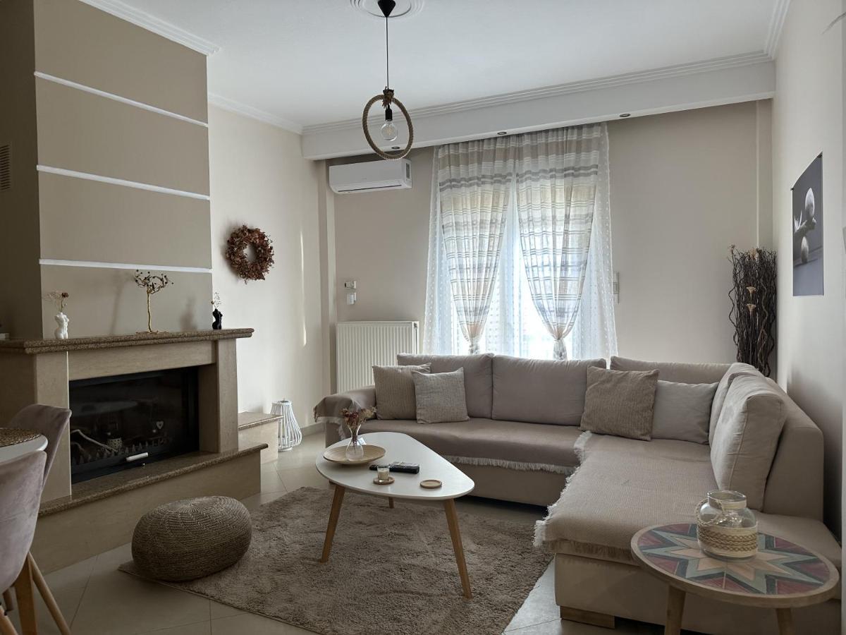 Arya Guesthouse Polygyros Bagian luar foto
